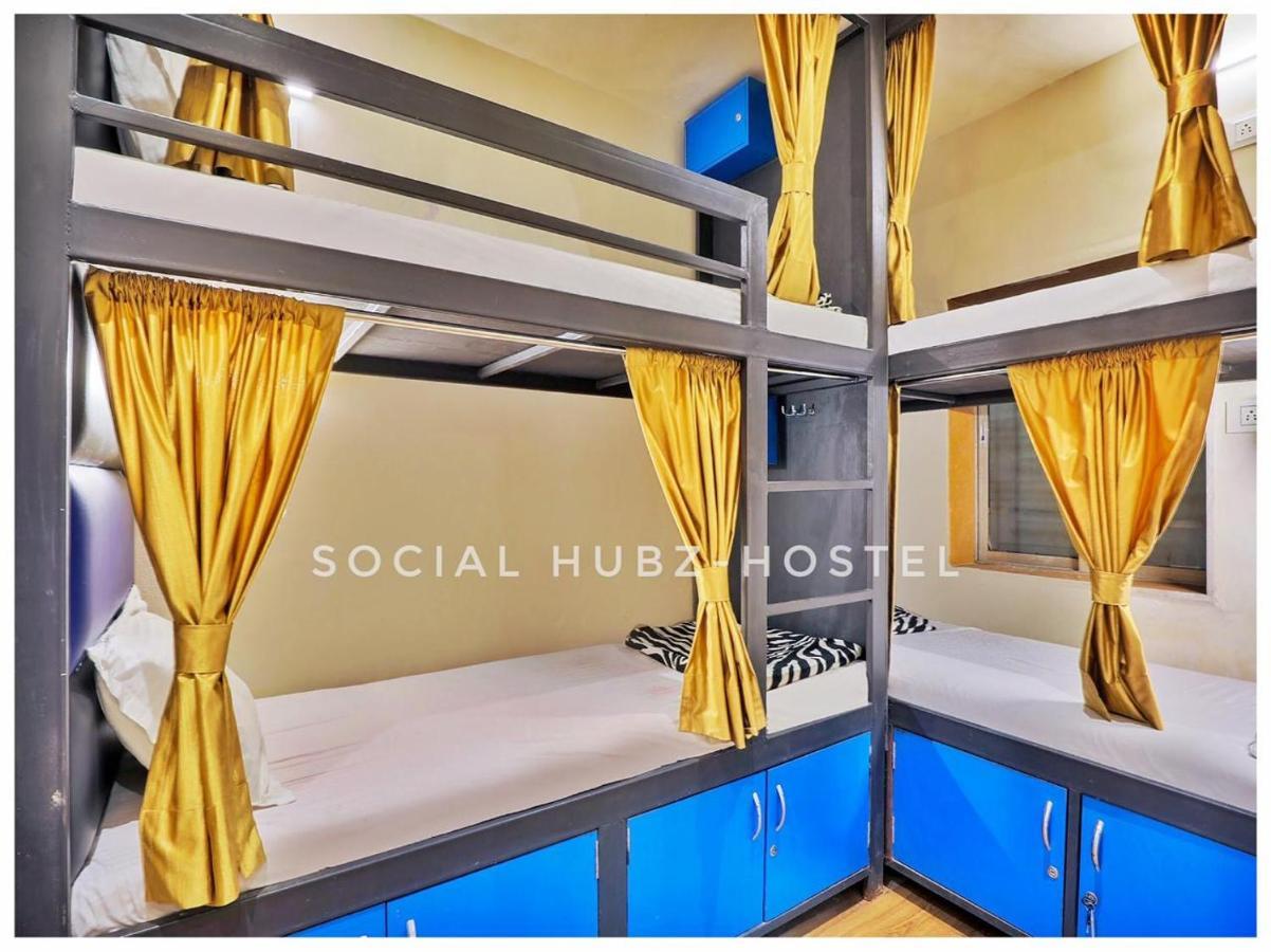Social Hubz Hostel ムンバイ エクステリア 写真