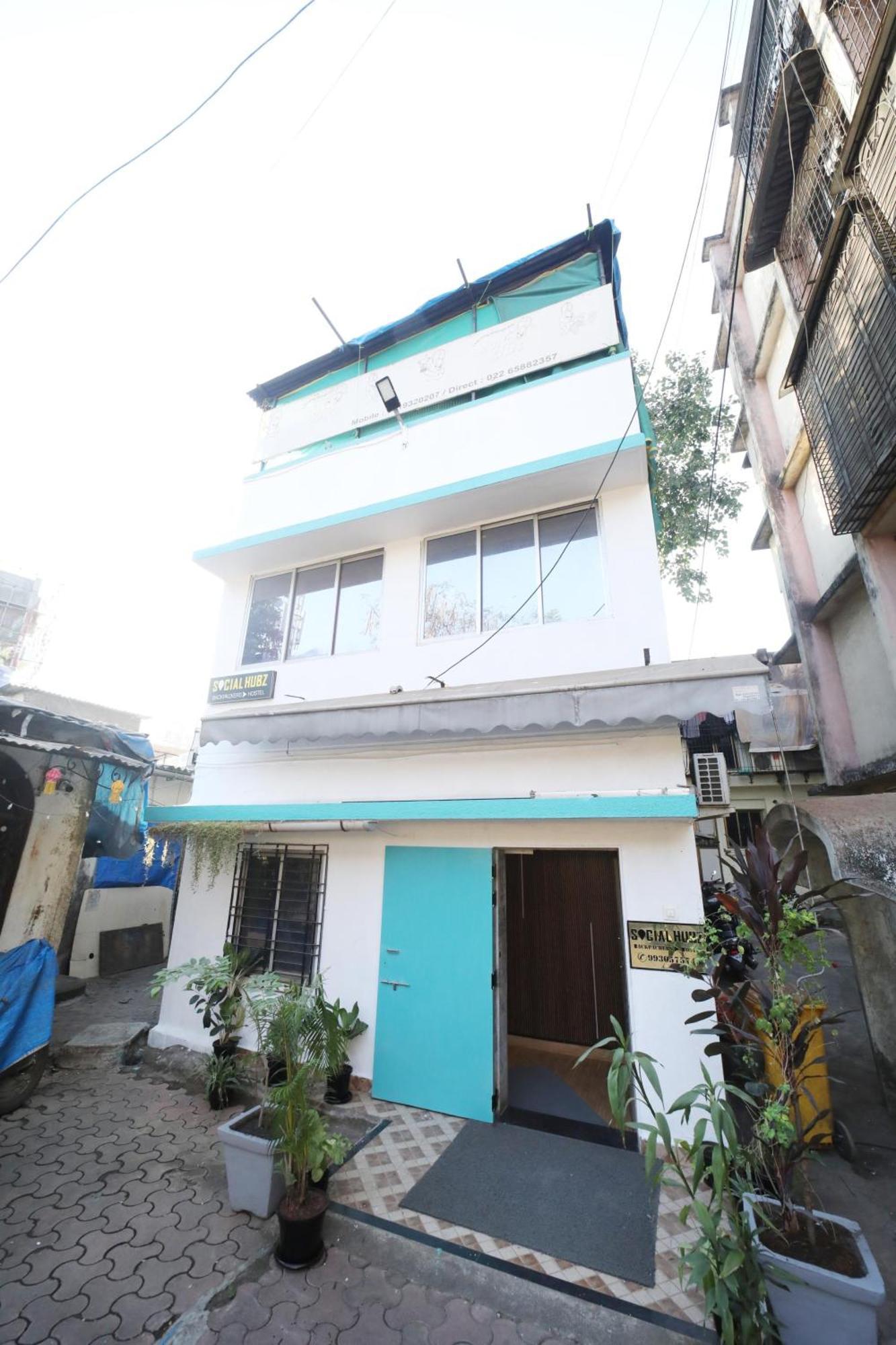 Social Hubz Hostel ムンバイ エクステリア 写真